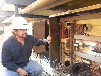 Gee Monte a Working on an Oil Rig